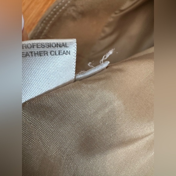 Ann Taylor By Loft Women’s 100% Leather Jacket Tan With Pockets, Lined Size 12P - Picture 13 of 14